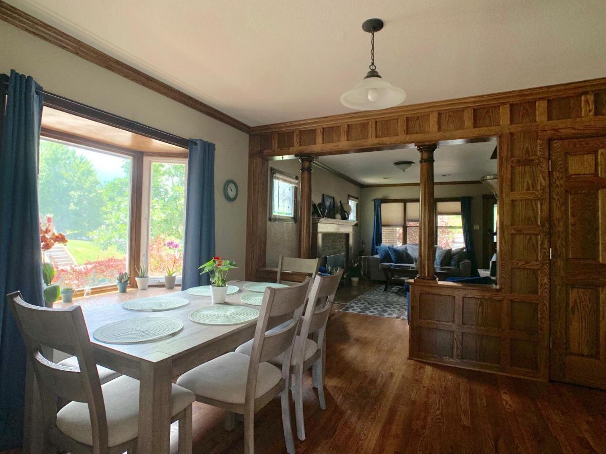 Private Room In West Highlands House Денвер Экстерьер фото